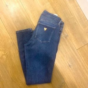 Guess jeans. Sexy curve size 28